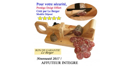 Guillotine a saucisson la Conviviale SECURITE PROTEGE DOIGT & AFFUTEUR INTEGRE Guillotine a saucisson la Conviviale SECURITE PROTEGE DOIGT & AFFUTEUR INTEGRE